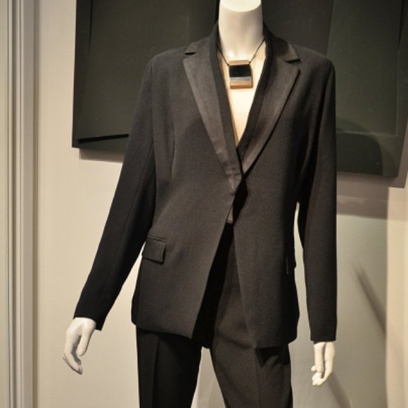 Ronen Chen Crepe Flat Front Trouser Suit - Picture 1 of 12